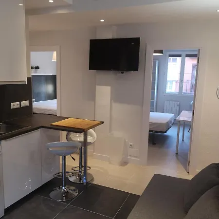 Apartman Vive En La Almendra Medieval 2º *